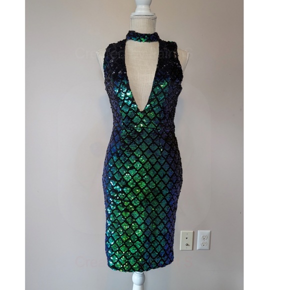 Deep Plunge Sequin Dress with attached chocker neckline - Picture 1 of 5